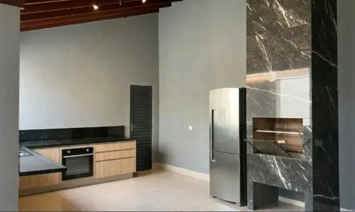 Ótima casa de 2 quartos 120m²