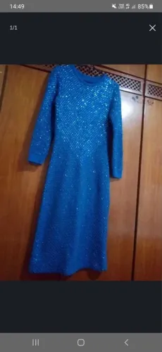 Vestido feminino com lantejoulas
