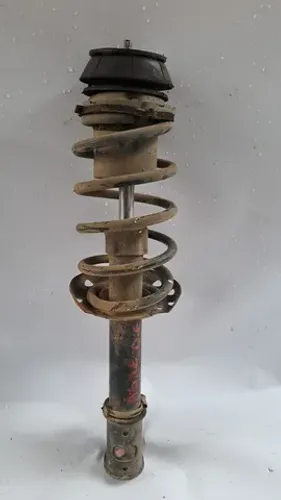 Torre amortecedor dianteira esquerda Chevrolet Agile usado 