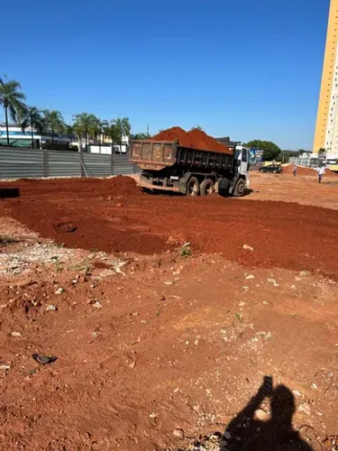 Terra vermelha terra para aterro