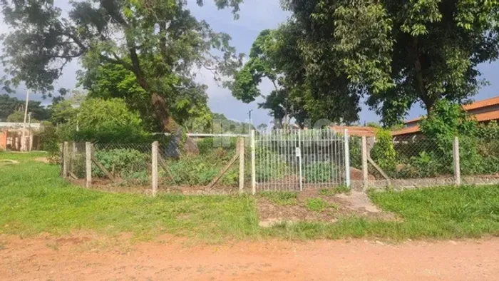Venda de Terreno / Padrão na cidade de Itirapina