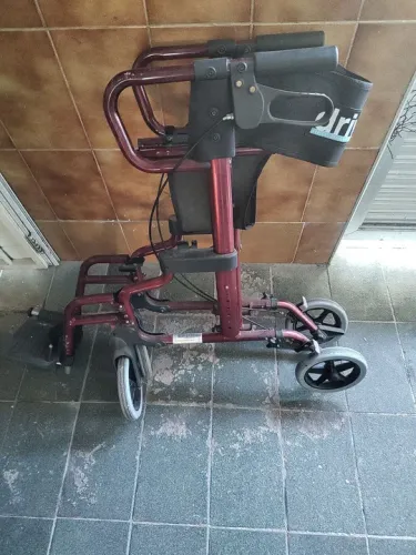 ANDADOR MÉDICO DRIVE ABAIXEI PRA DESAPEGAR