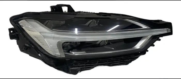 Farol da Volvo XC60 2017 2018 2019 2020 2021 Lado direito 