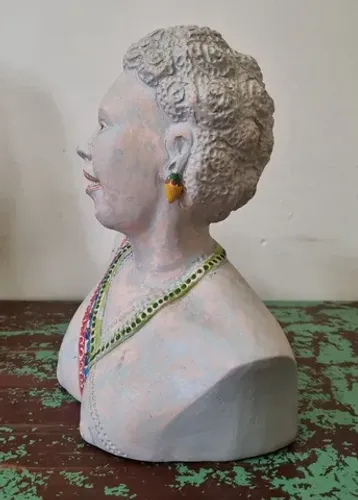 Escultura Busto Feminino em Argila - Mestre Manoel Messias