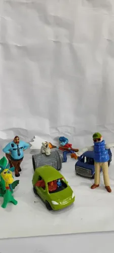 Bonecos Miniaturas Coleção MC Donald's Dois Irmãos Disney