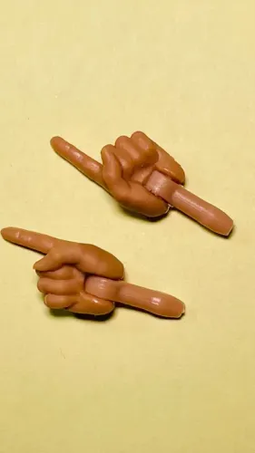 WWE - Mattel - par de mãos femininas apontando direções (ideal p/ custom marvel legends)