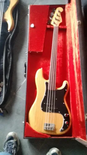 Fender presision 1979 USA