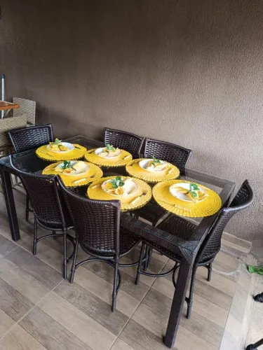 Jogo de mesa com 6 cadeiras a pronta entrega !