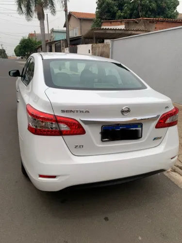 Nissan Sentra SV 2.0 Flexstart 16V Aut. 2014