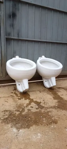URINOL MARCA ( DECA ) /// R$250,00 CADA