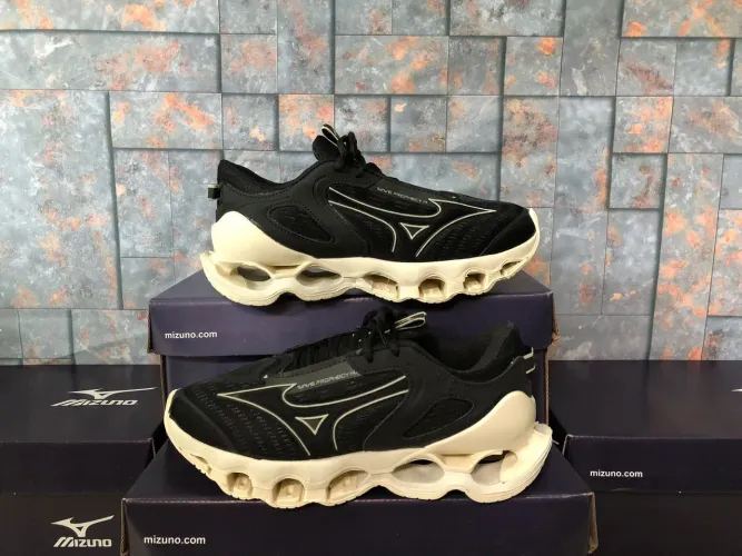 Tênis Mizuno pro 14
