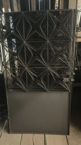 Portãozinho com trinco ou fechadura 