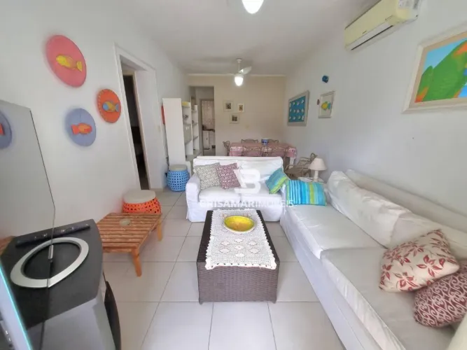 PITANGUEIRAS- UMA QUADRA DA PRAIA , GARAGEM NO PRÉDIO, CONDOMÍNIO BAIXO.