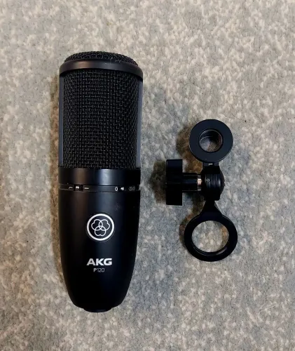 Microfone AKG P120 - Novíssimo