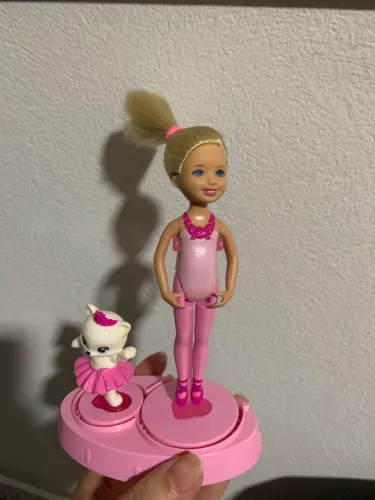 Chelsea de Barbie e as sapatilhas mágicas