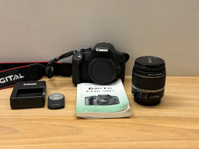 Câmera Canon EOS T1i - KIT 18-45mm / F4,5 a 6.3 com Estabilizador