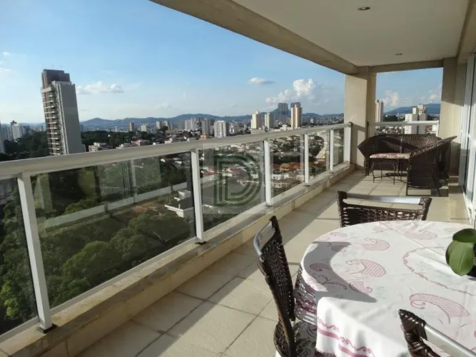 Vila São Francisco, 187 m², 4 dorms. com 3 suítes, sala 2 ambientes com