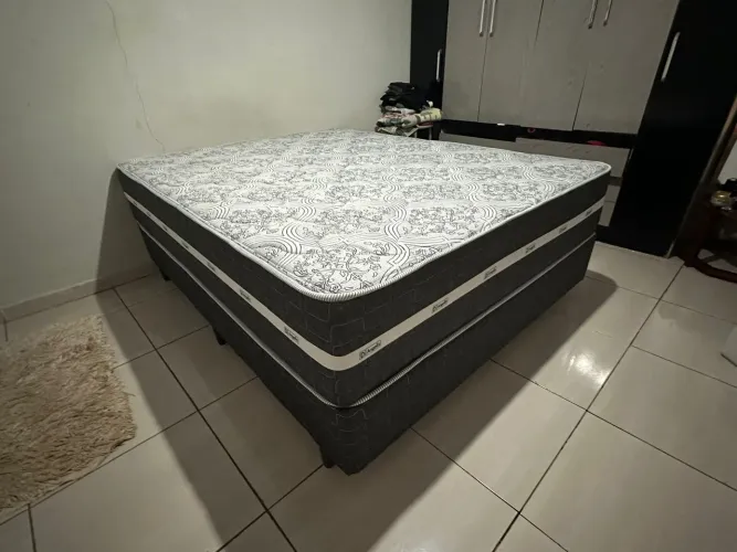 Cama Queen molas ensacadas novo queima de estoque garantia 
