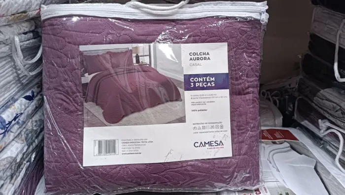 Colcha Casal Aurora com porta travesseiros - 100% Poliéster