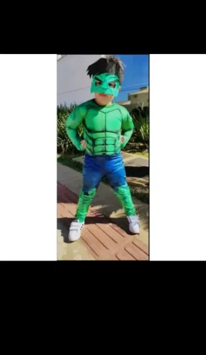 Vendo 2 fantasia infantil nova