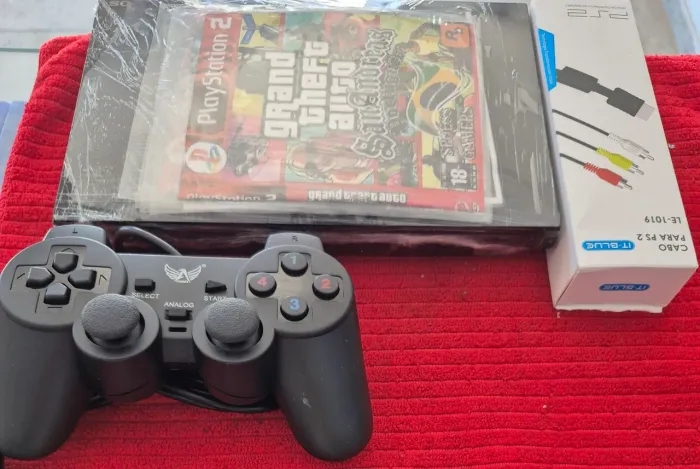 PlayStation 2 + Grand Theft Auto San Andreas
