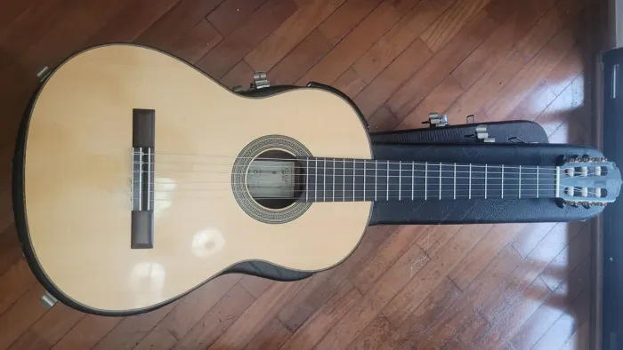 Violão Luthier Cláudio Arone