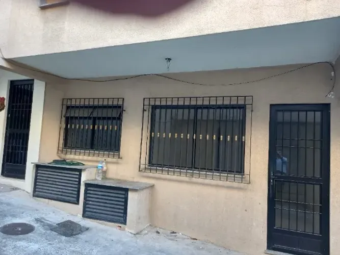 Casa em Vista Alegre de 2 quartos - VENDA