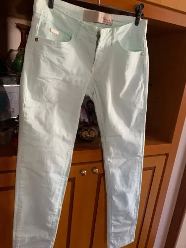 Calça verde claro feminina 