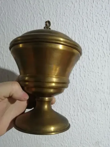 Peça antiga de metal