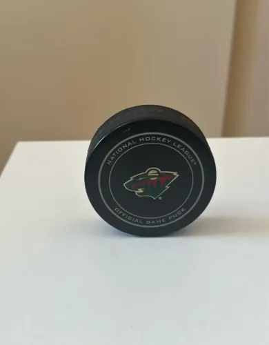 puck de hockey - minnesota wild (nhl)