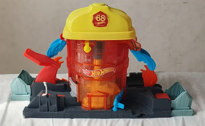 Pista Hotwheels City Corpo de Bombeiros
