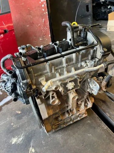 Motor Volkswagen Saveiro Virtus Polo Msi 1.6 16v Original 