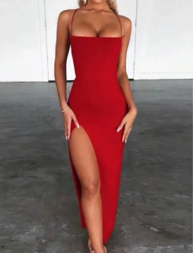 Vestido Vermelho Traçado nas Costas Fenda Lateral PP