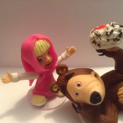 Conjunto Boneca Masha E O Urso. ( Biscuit)