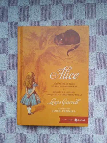 Alice no País das Maravilhas - Capa Dura, desapego de livros, livros usados