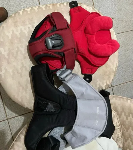Bebê canguru semi novo