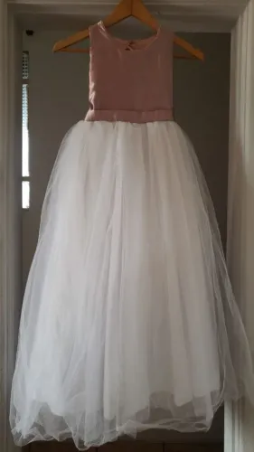 Vestido de festa infantil rosa e branco