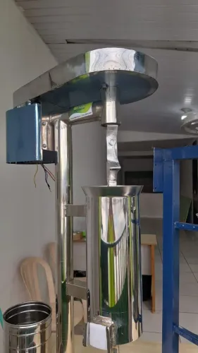 Máquina de bater açaí 