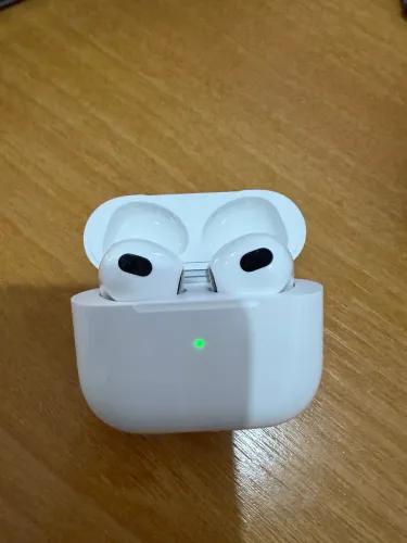 Vendo Apple AirPods 3ª Geração - usado em ótimo estado