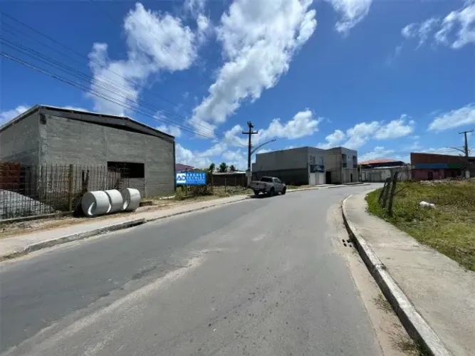 Galpão em ótima localização em Massagueira