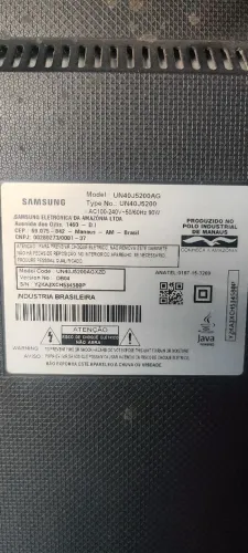 Tv Samsung modelo UN40J5200AG