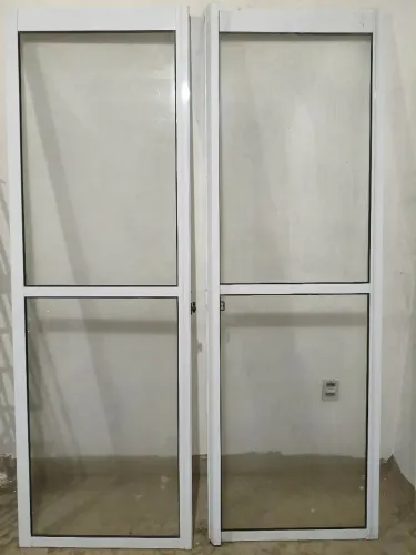 Prontas duplas de correr em alumínio com vidros