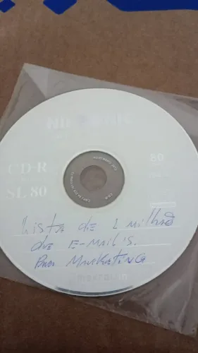 doação de CD com 1 milhão de e-mail marketing