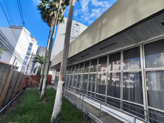 Comercial para vender e alugar em rua pública, CANELA, Salvador, BA