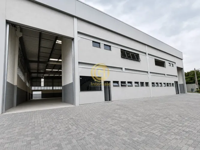 Galpão para Locação em condomínio Industrial Rio Abaixo 750m² de Área Construída