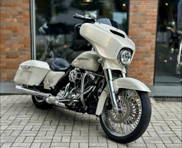 Harley Davidson Street Glide Special