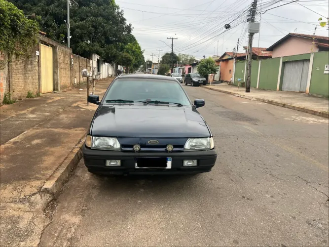 Ford Versailles GL 2.0i / 2.0 2P E 4P (álcool) 1993
