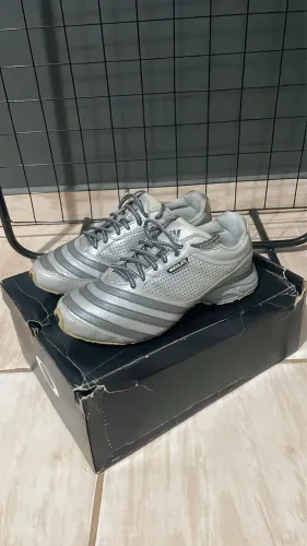Tênis Adidas Modulate