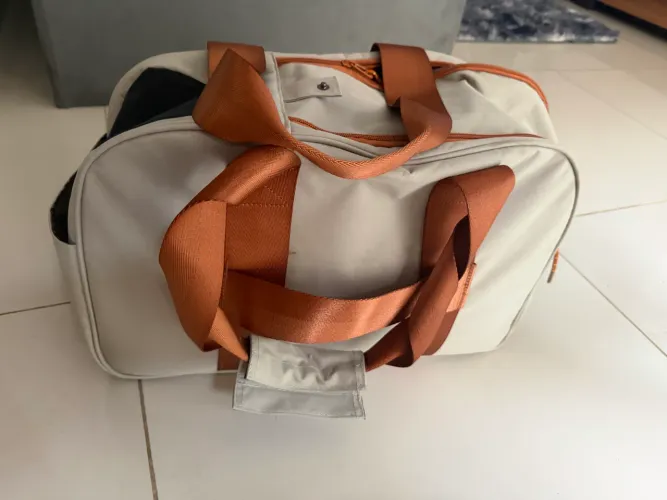 Bolsa de transporte (pode ser usada como bolsa mala)