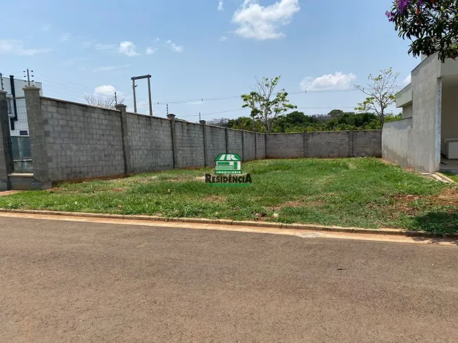 Lote para venda no Condomínio Terras Alphaville Anápolis